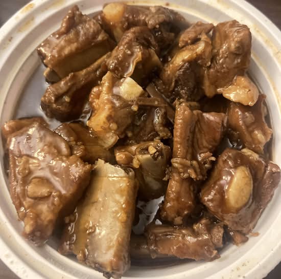 11. Honey Garlic Spareribs 蜜汁排骨